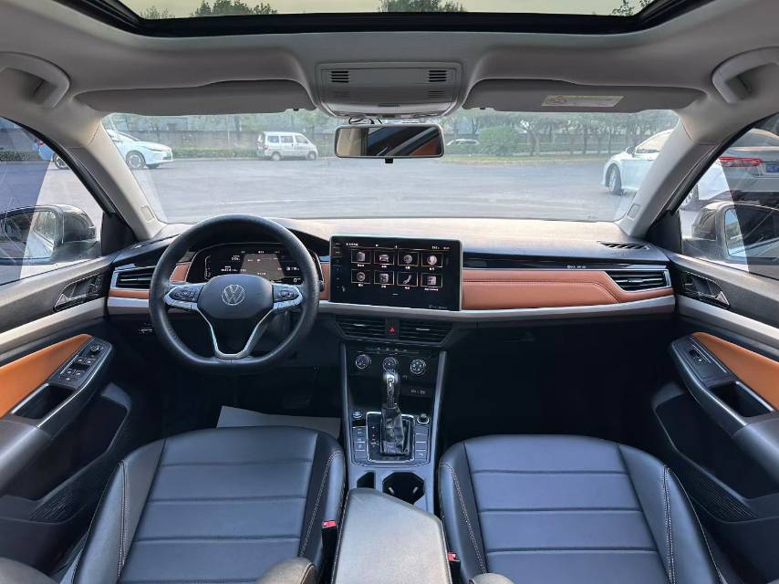 Volkswagen Bora 2022 car image #5