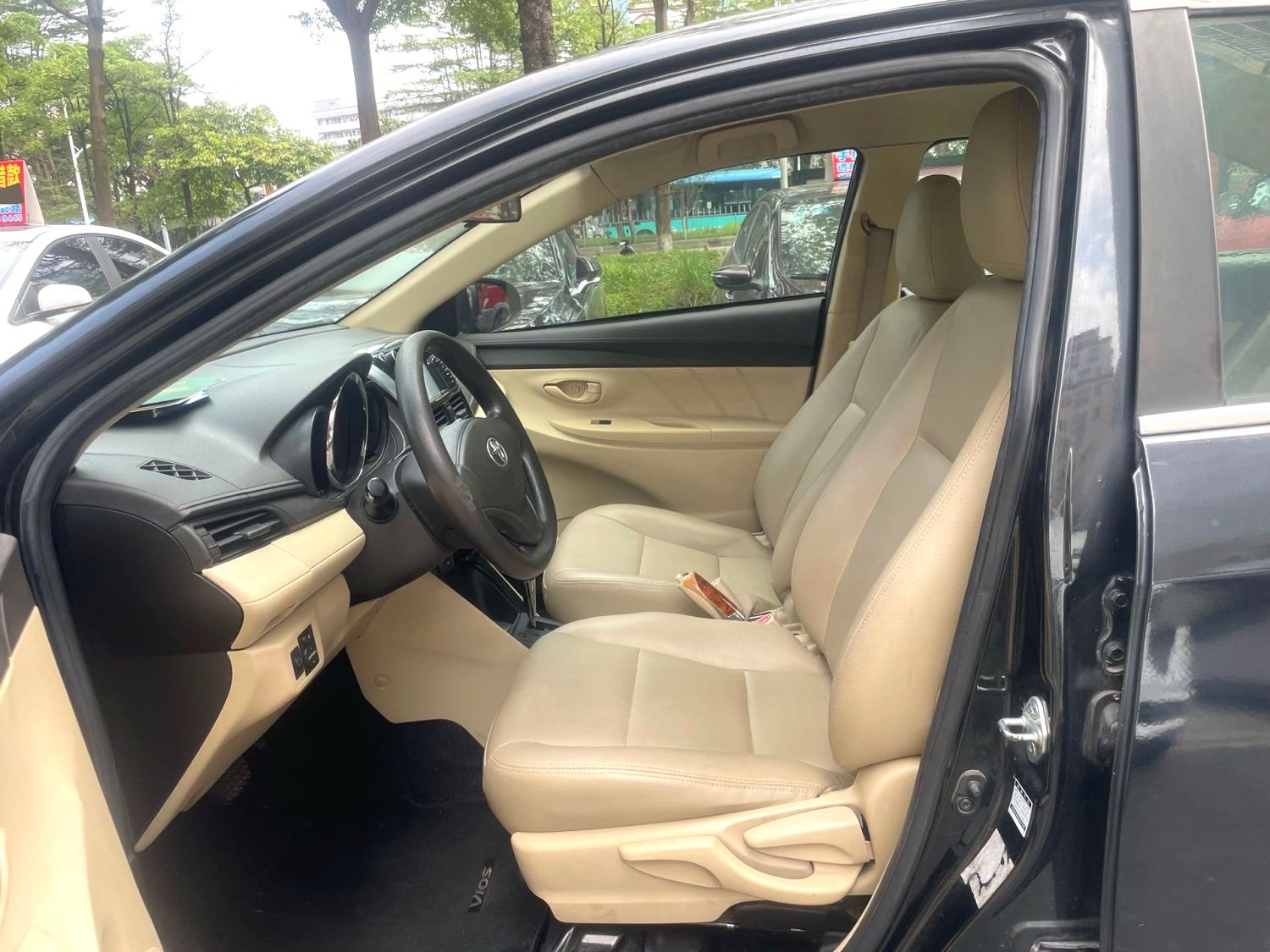 Toyota Vios 2014 imagen de coche #4