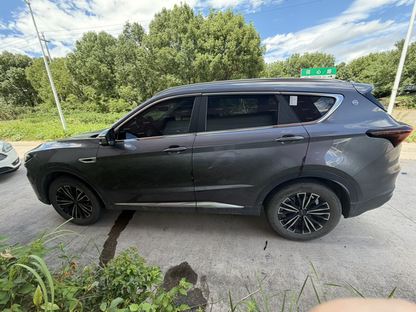 Jetour X70 PLUS 2023 car image #3