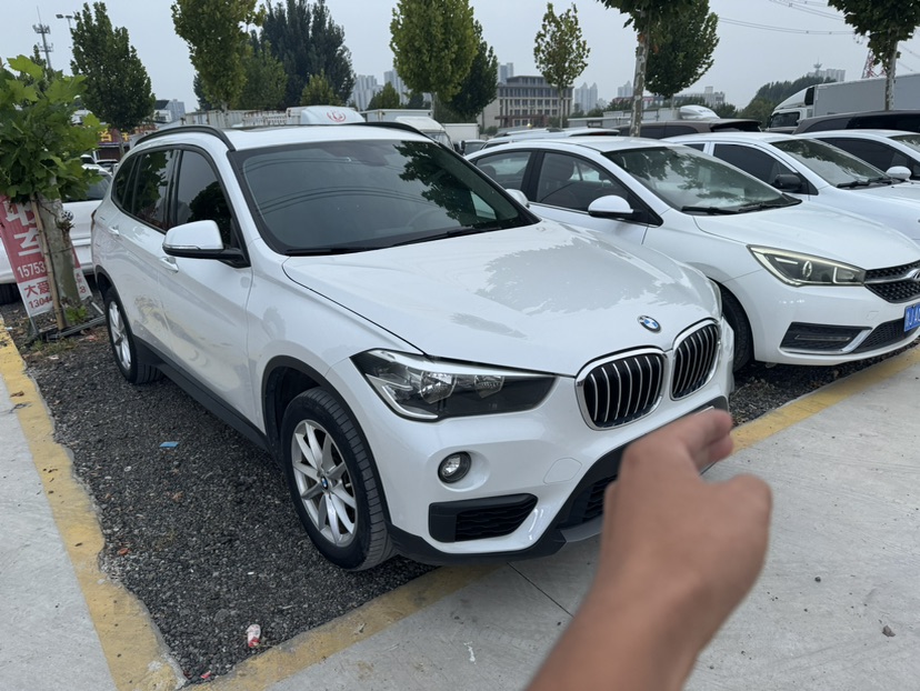 BMW X1 2018 #3 BMW X1 2018 car image #3
