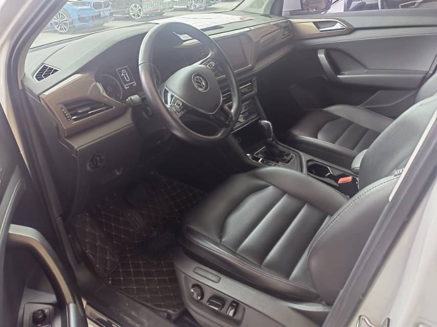 Volkswagen Tharu 2021 car image #3