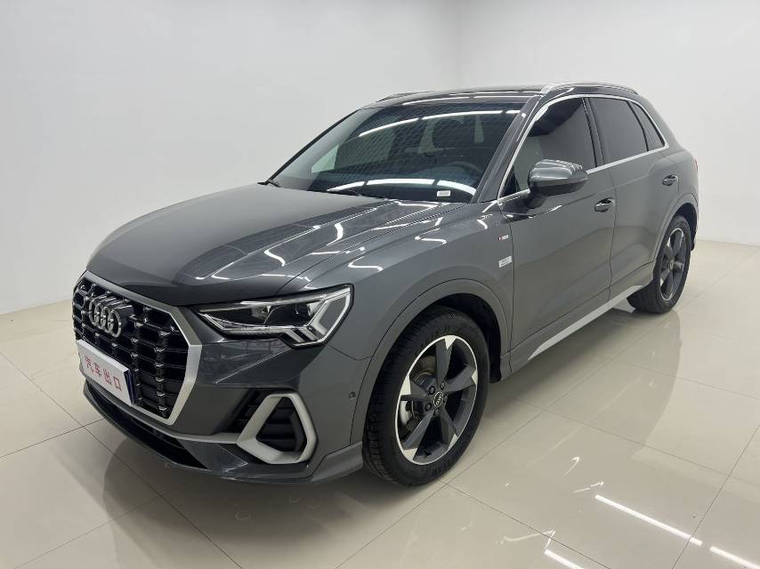 Audi Q3 2022 Audi Q3 2022 car image