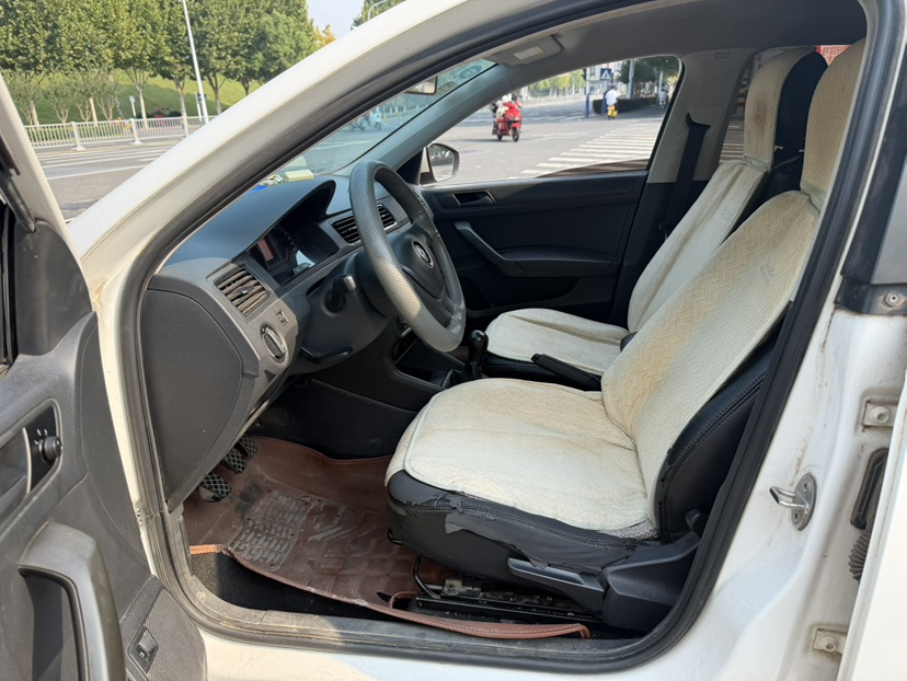 Volkswagen Santana 2019 car image #4