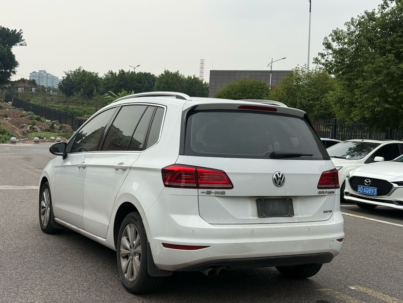 Volkswagen Golf Sportsvan 2016 car image #5