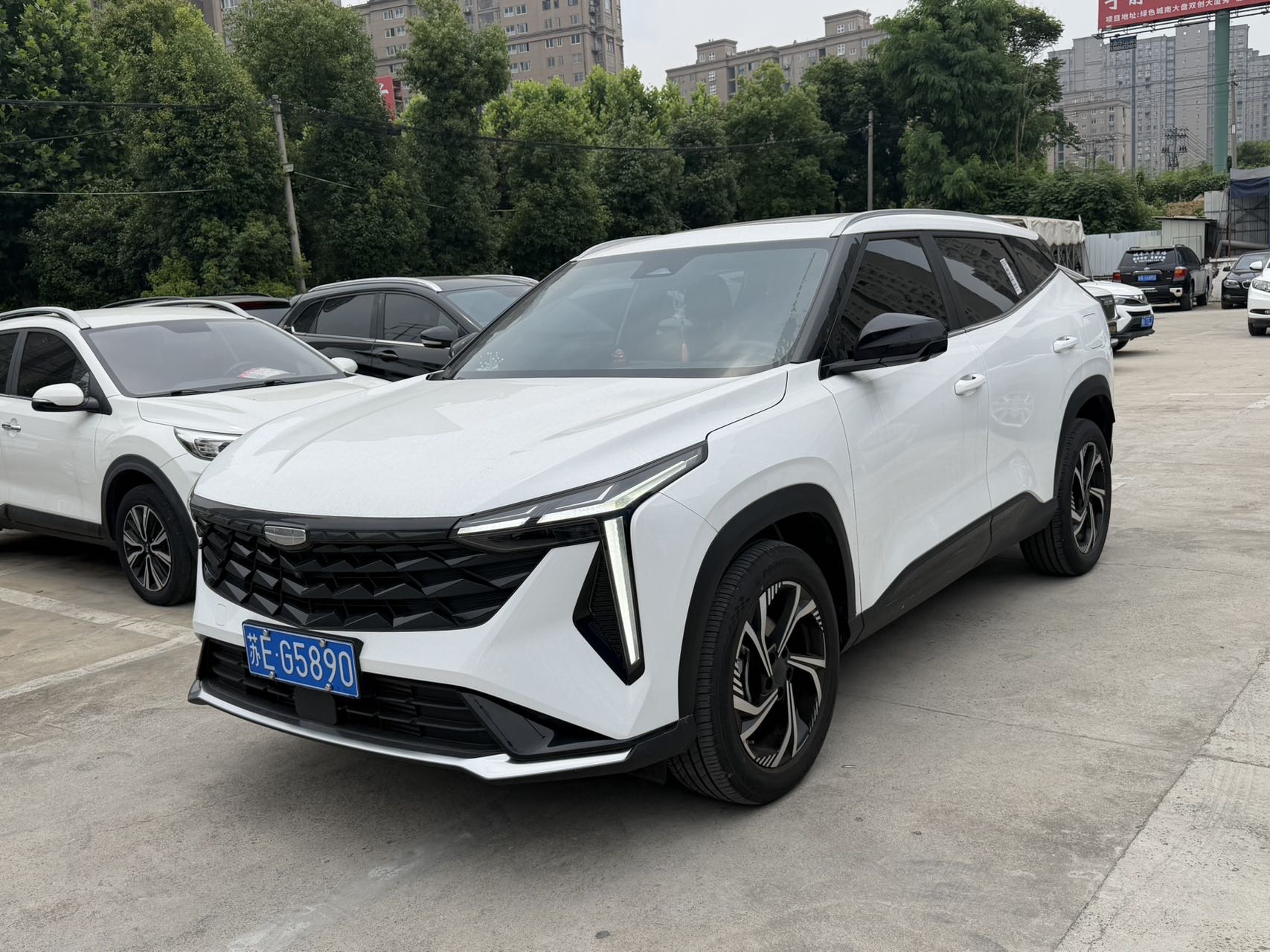 GEELY Boyue 2025 car image 