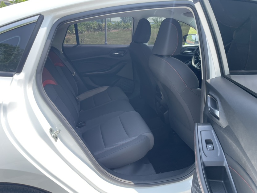 MG 5 2024 car image #12