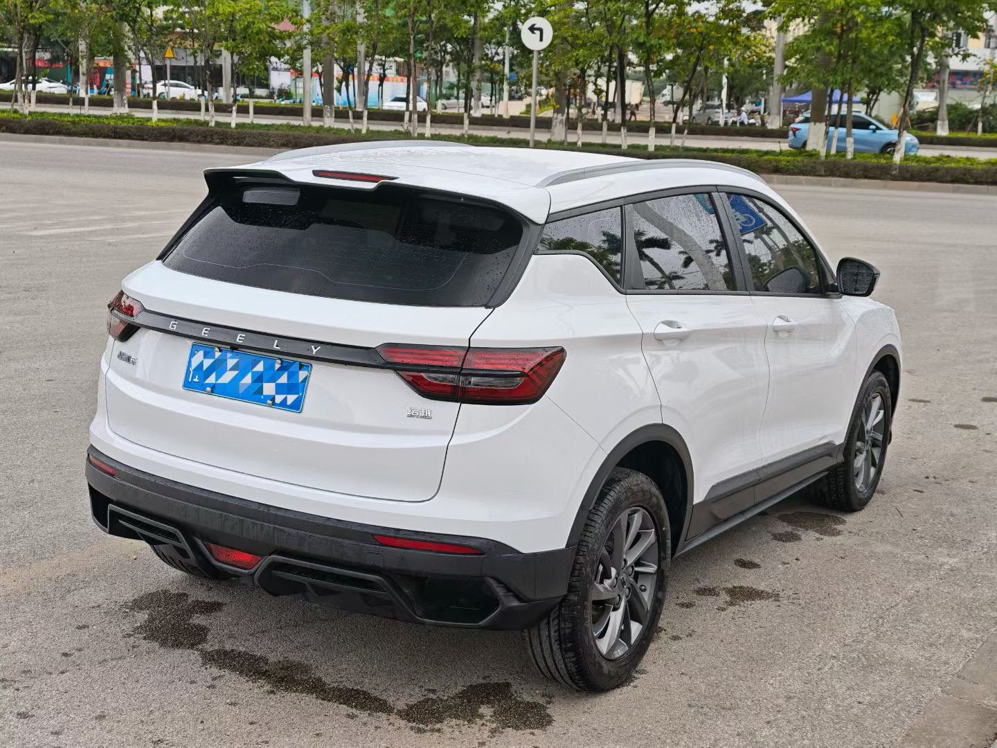 GEELY Coolray 2024 car image #5