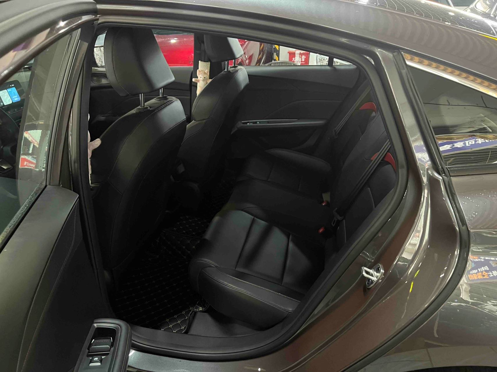 MG 5 2025 imagen de coche #6