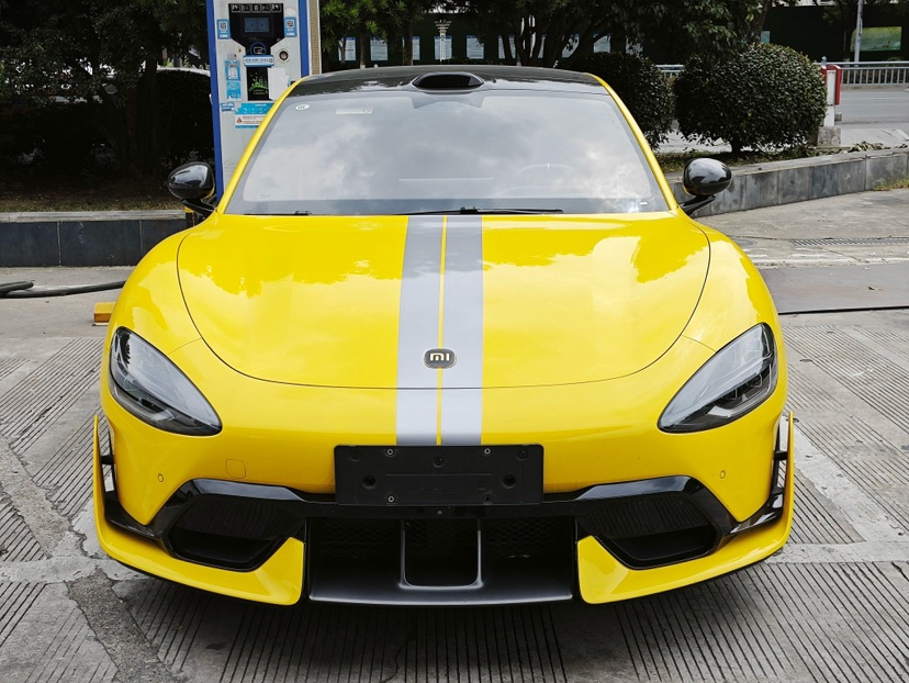 MI SU7 Ultra 2025 car image #2