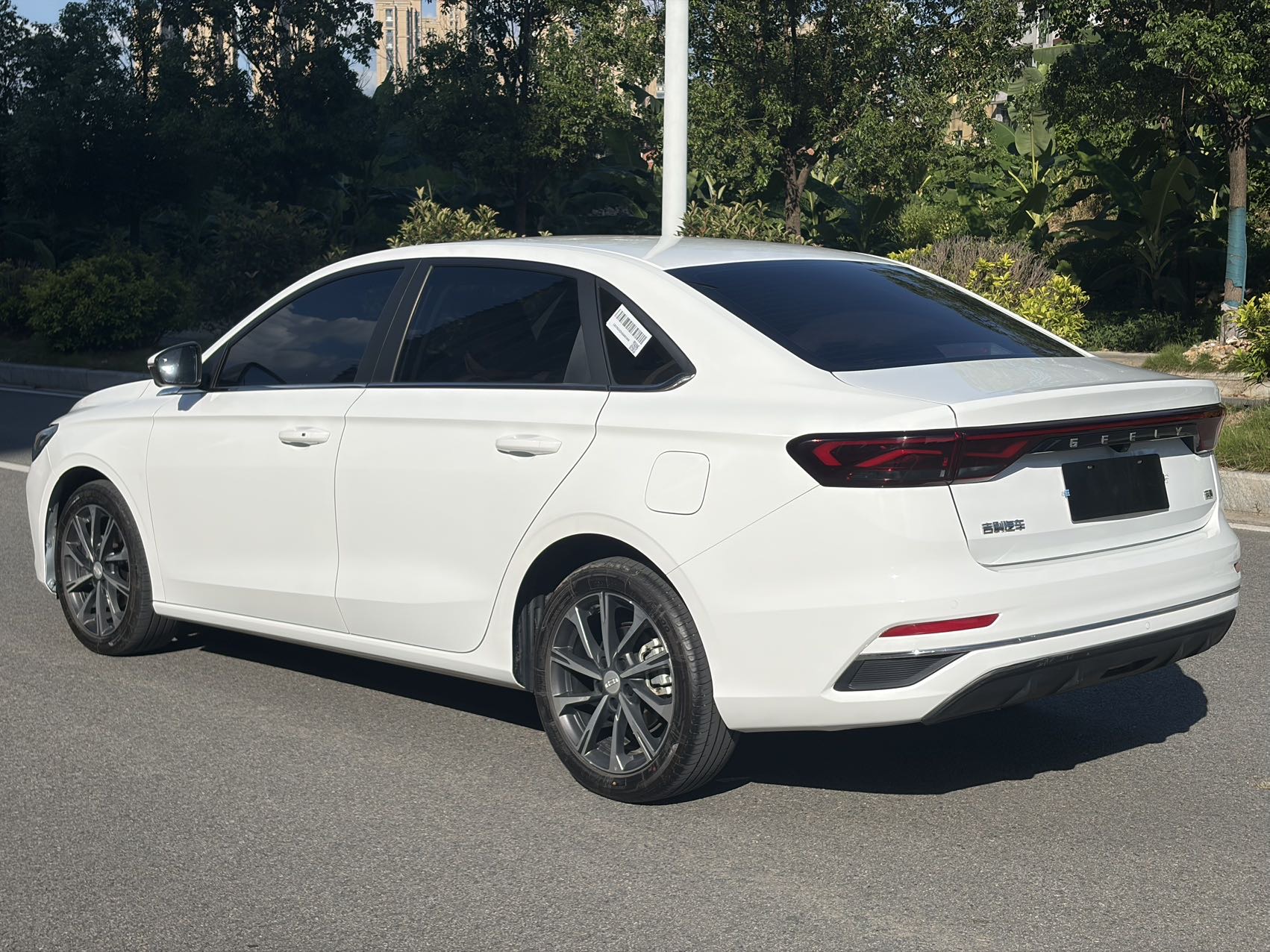 GEELY Emgrand 2026 immagine di auto #4
