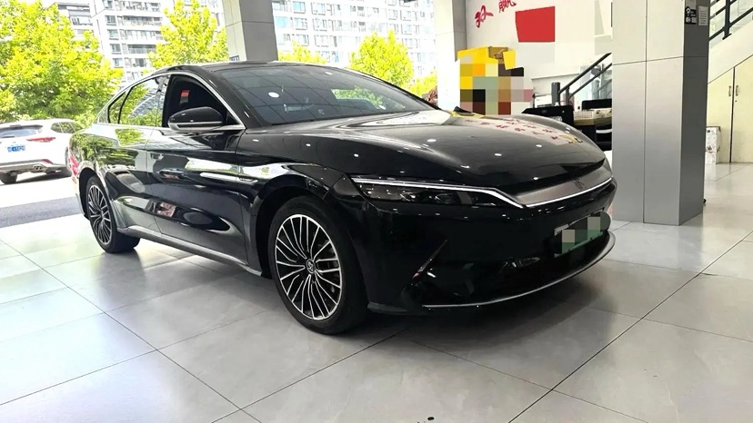 BYD Han 2023 #3 BYD Han 2023 car image #3