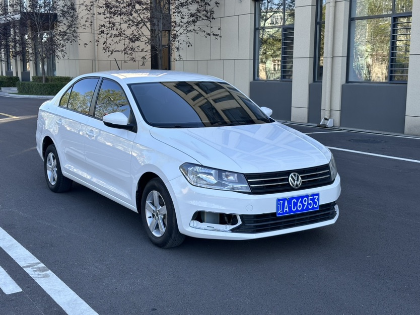 Volkswagen Santana 2019 car image #3