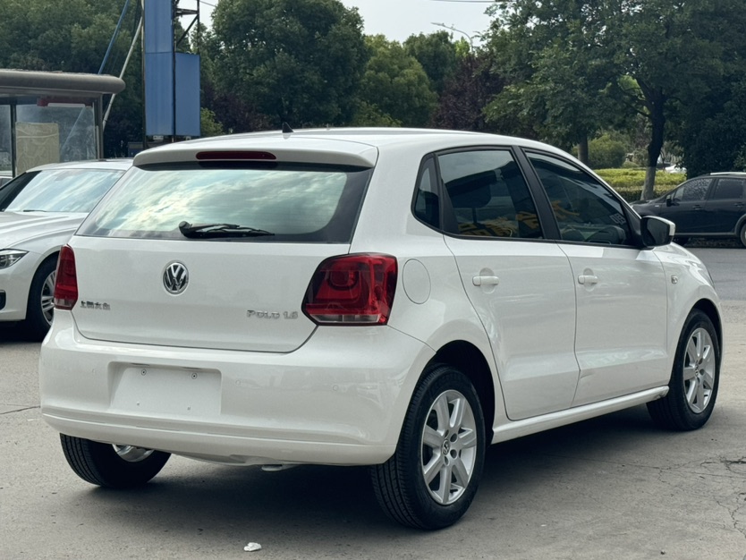 Volkswagen Polo 2013 #6 Volkswagen Polo 2013 car image #6