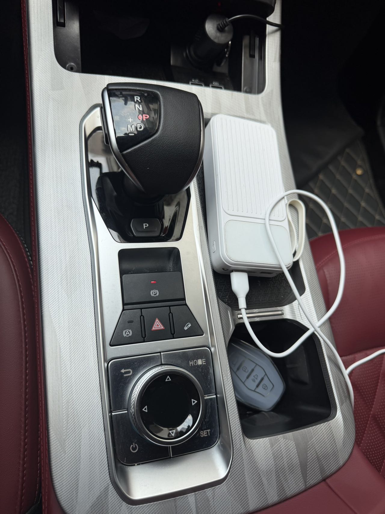Jetour X70 PLUS 2022 car image #11