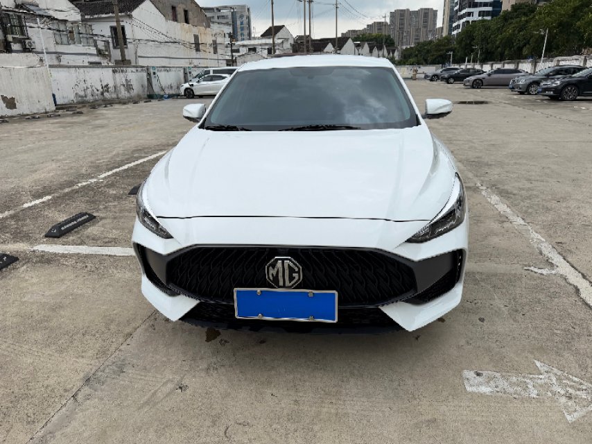 MG 5 2025 imagen de coche #2
