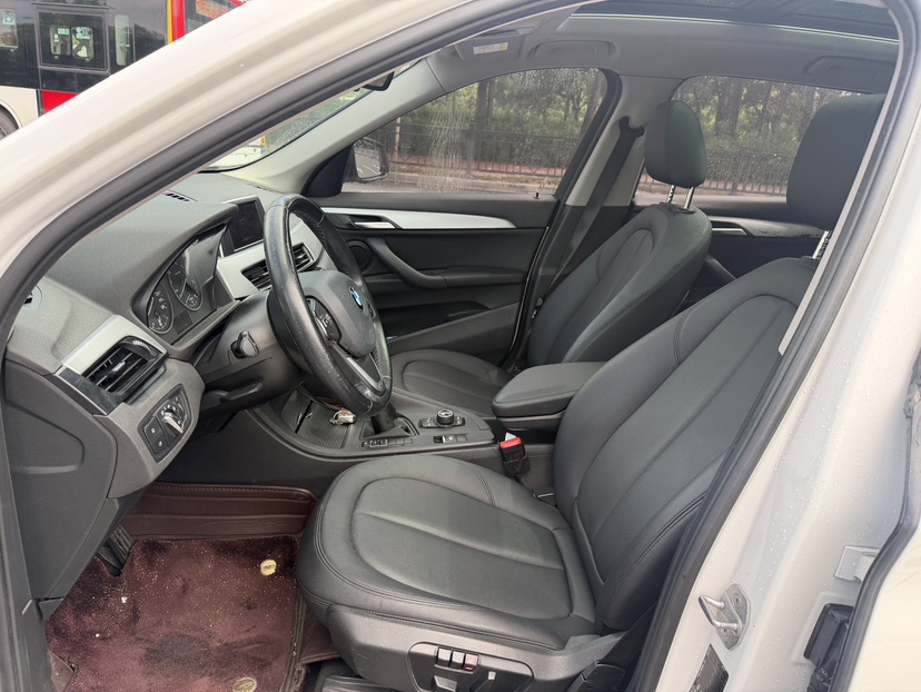 BMW X1 2018 #6 BMW X1 2018 car image #6