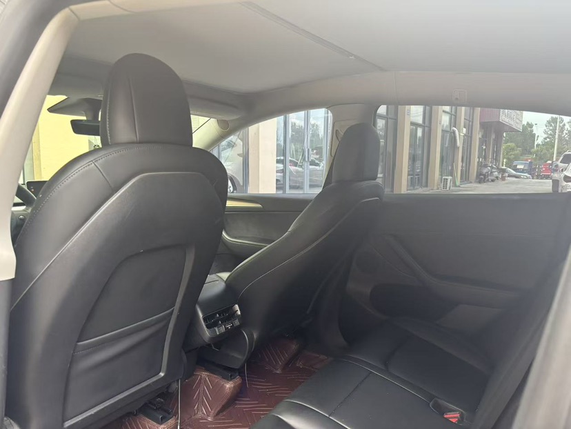 Tesla Model Y 2021 #6 Tesla Model Y 2021 car image #6