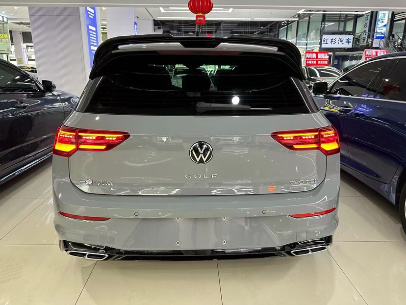 Volkswagen Golf 2024 car image #8