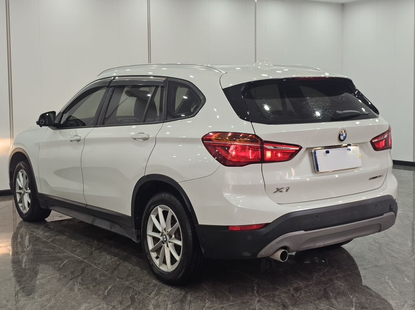 BMW X1 2018 #8 BMW X1 2018 car image #8