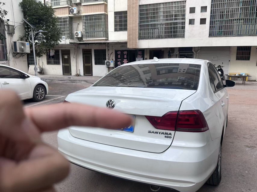 Volkswagen Santana 2018 car image #6