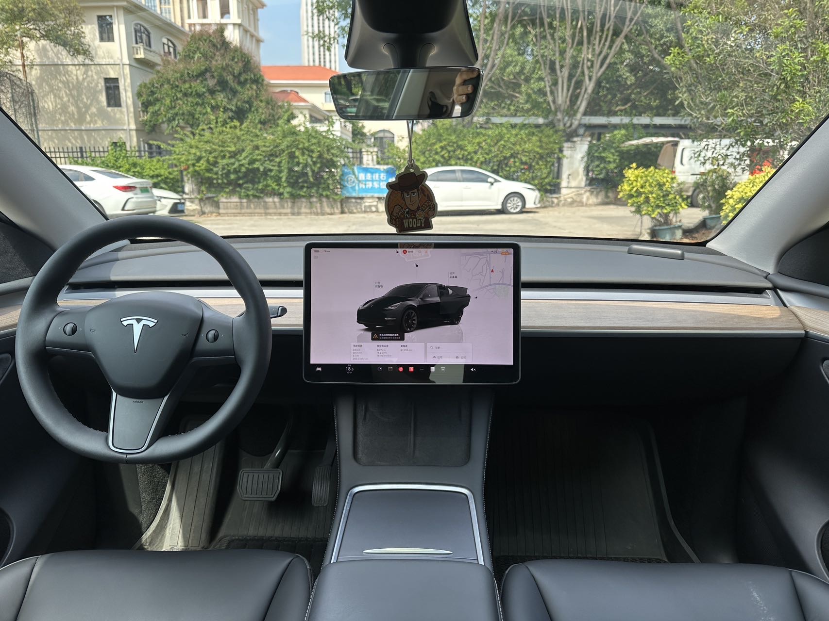 Tesla Model Y 2022 #6 Tesla Model Y 2022 car image #6