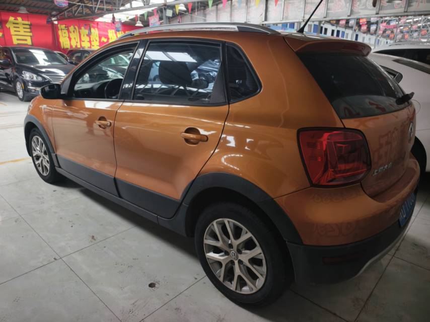 Volkswagen Polo 2015 #5 Volkswagen Polo 2015 صورة سيارة #5