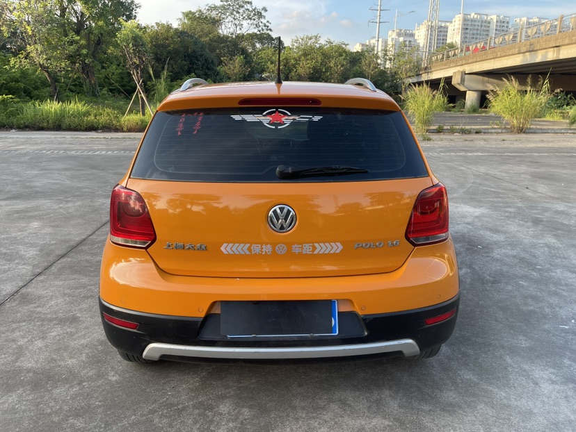 Volkswagen Polo 2012 car image #8