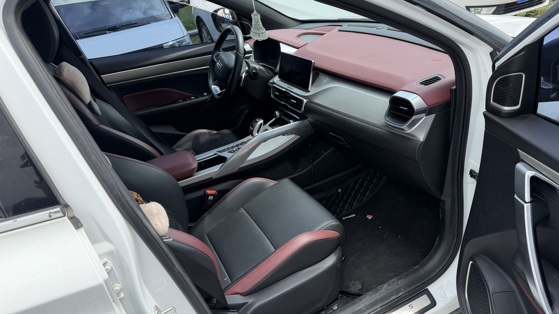 GEELY Coolray 2021 #4 GEELY Coolray 2021 car image #4