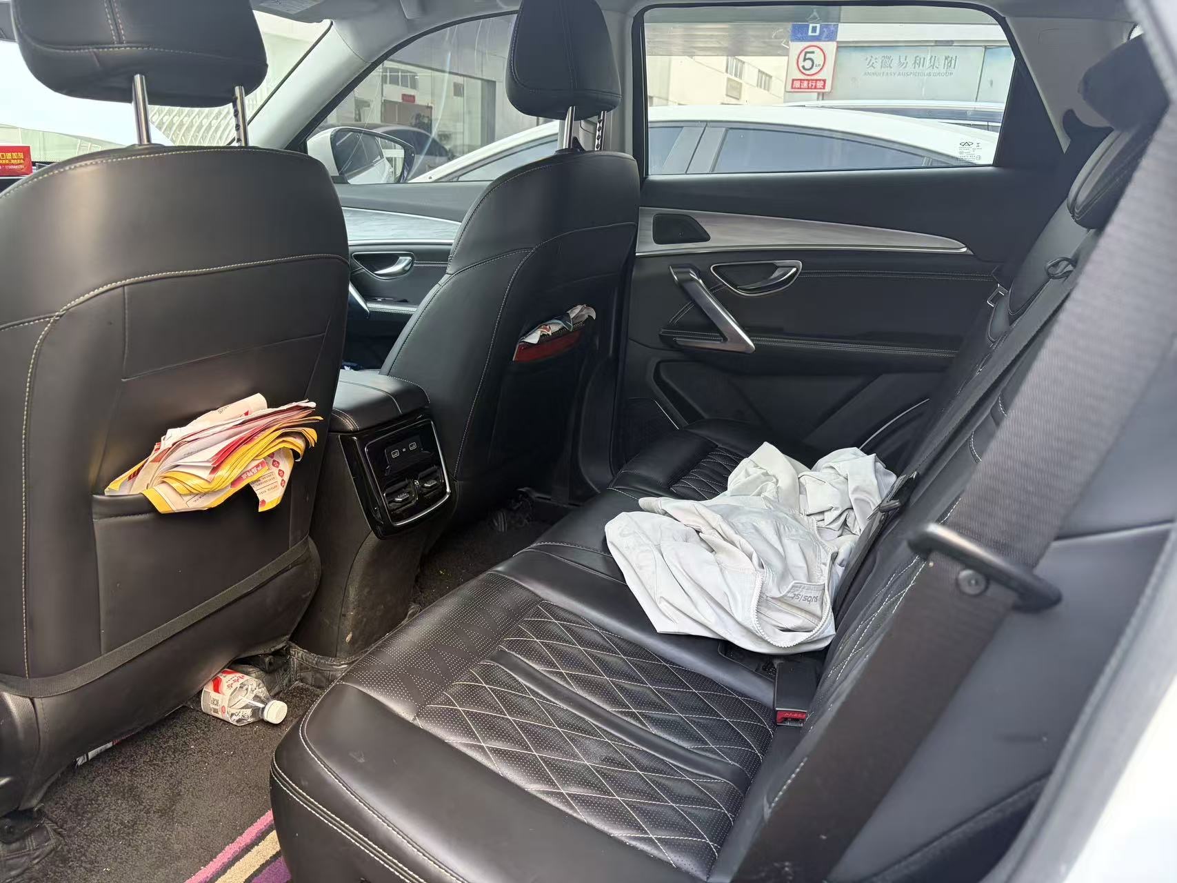 Jetour X70 PLUS 2022 car image #4