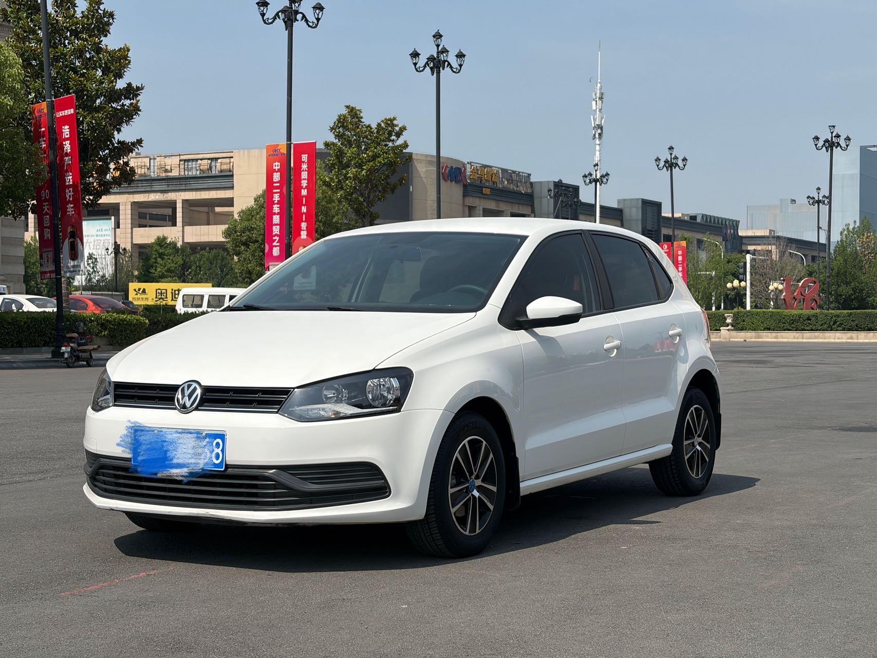 Volkswagen Polo 2018 car image 