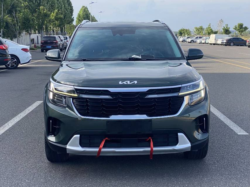 Kia Seltos 2023 #2 Kia Seltos 2023 car image #2