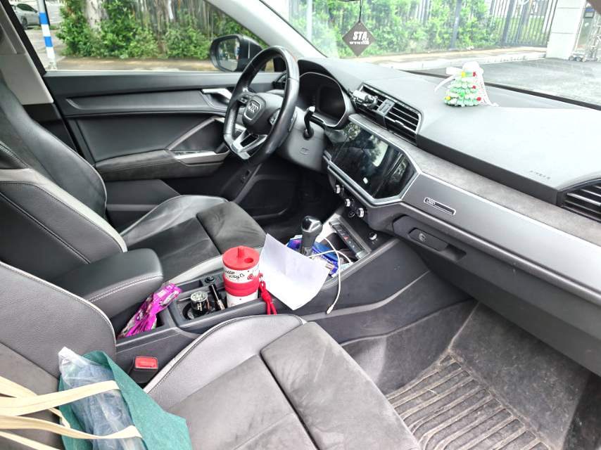 Audi Q3 2021 car image #5