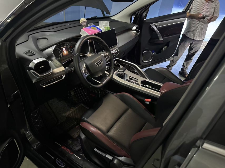 GEELY Coolray 2023 car image #6