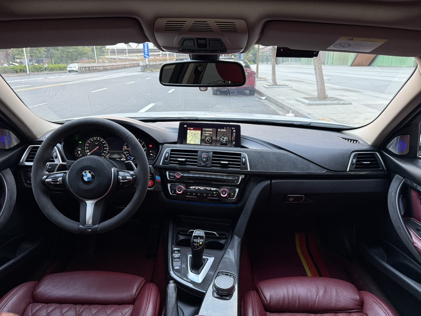 BMW 3 Series 2018 car image #5