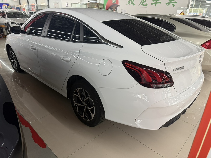 MG 5 2023 car image #3