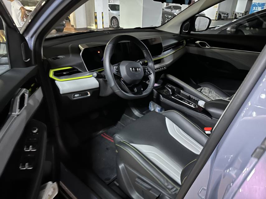 GEELY Coolray 2022 immagine di auto #6