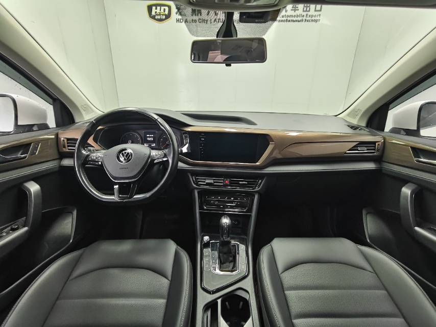 Volkswagen Tharu 2021 car image #6