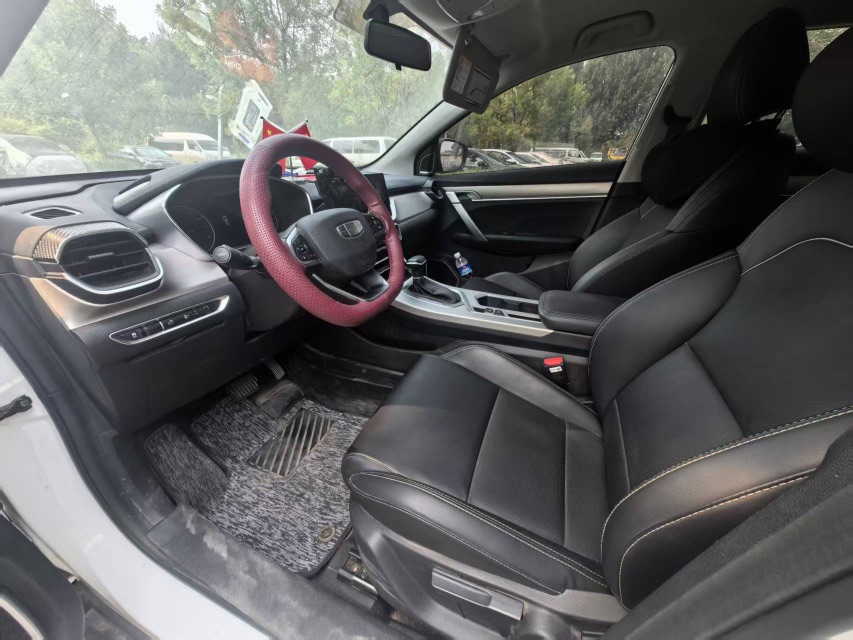GEELY Coolray 2024 car image #2