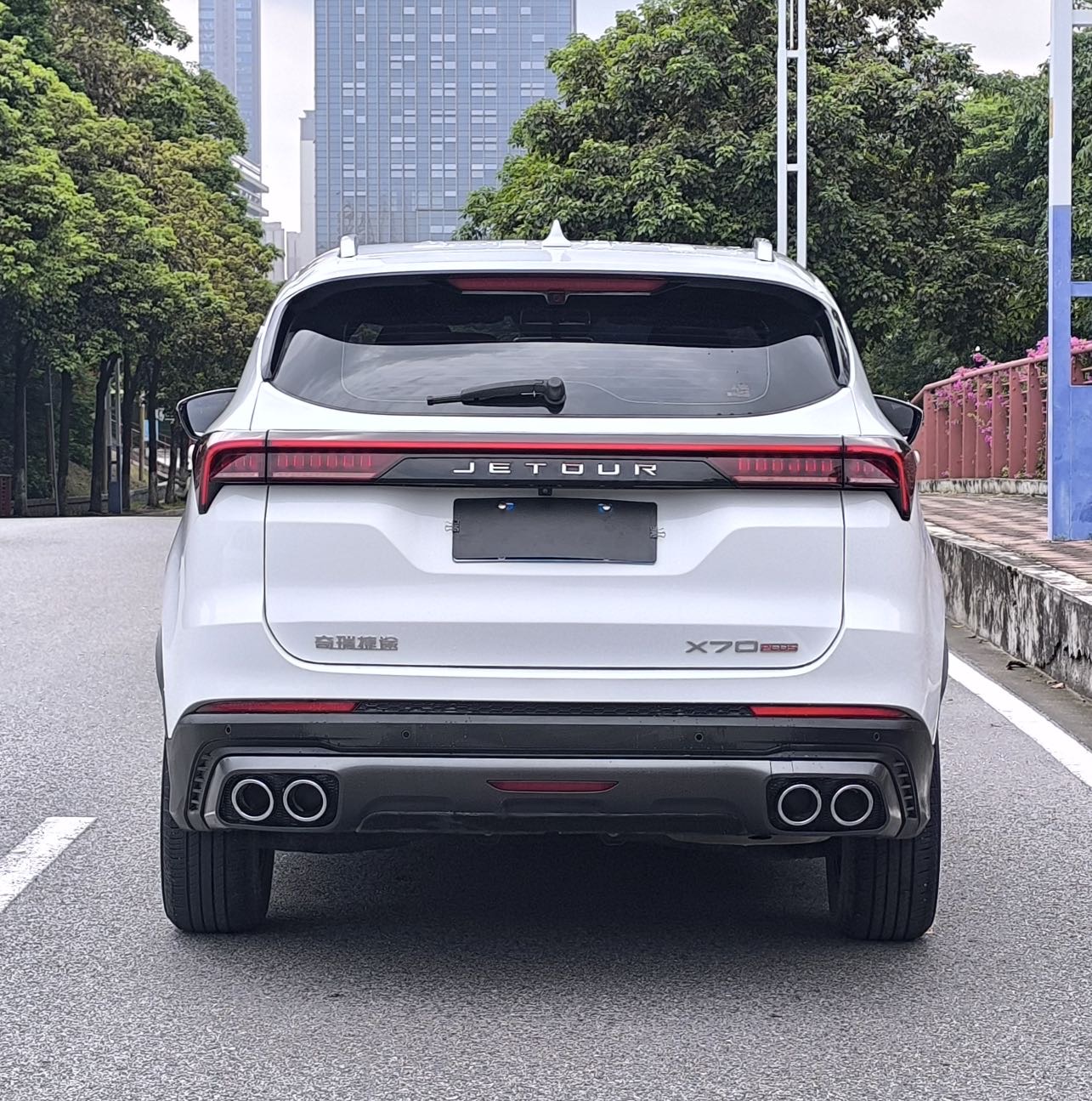 Jetour X70 PLUS 2023 car image #5