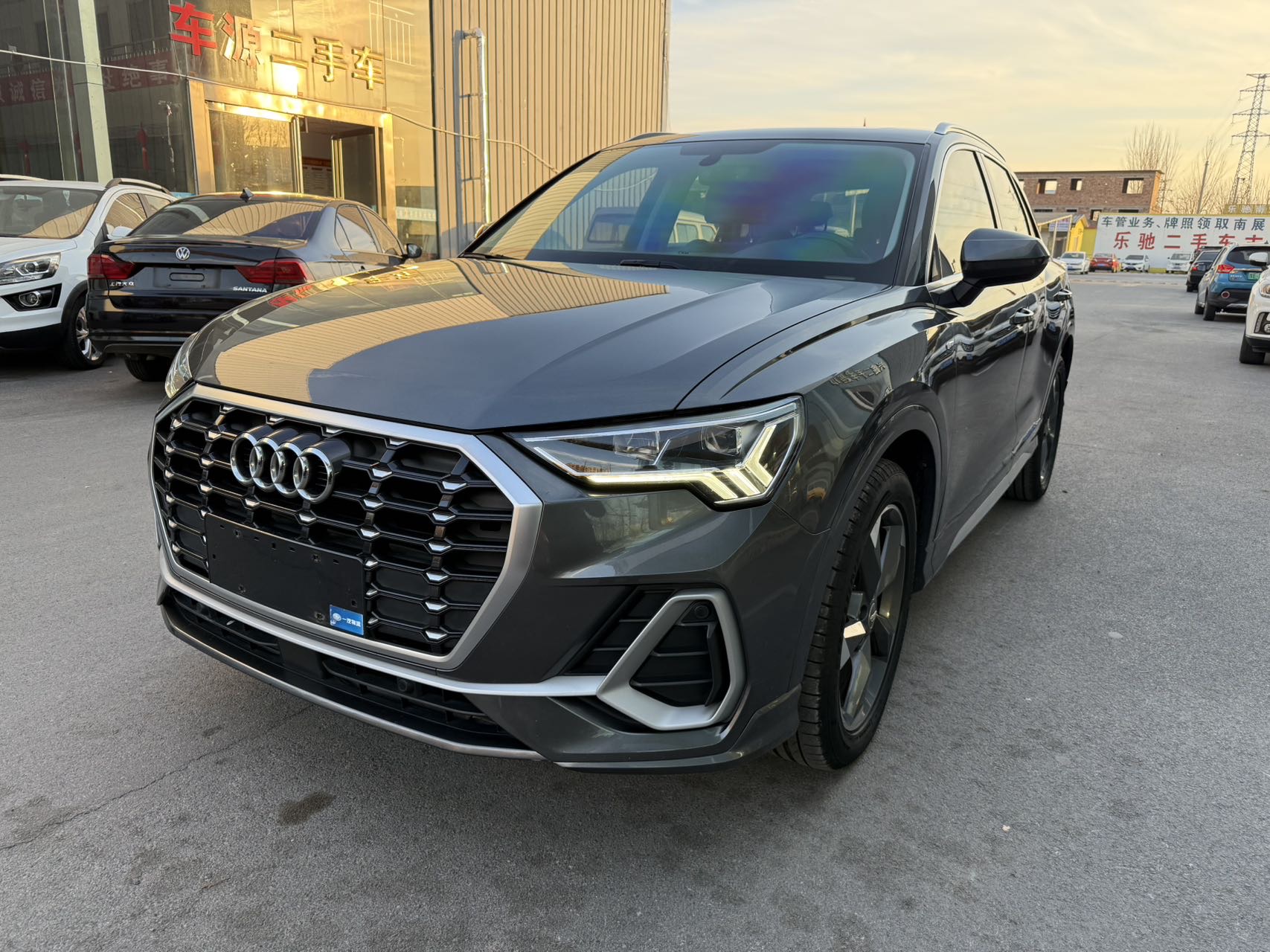 Audi Q3 2020 car image 