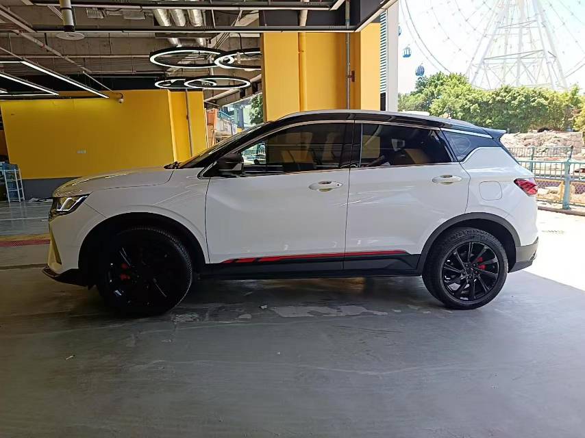 GEELY Coolray 2023 car image #2