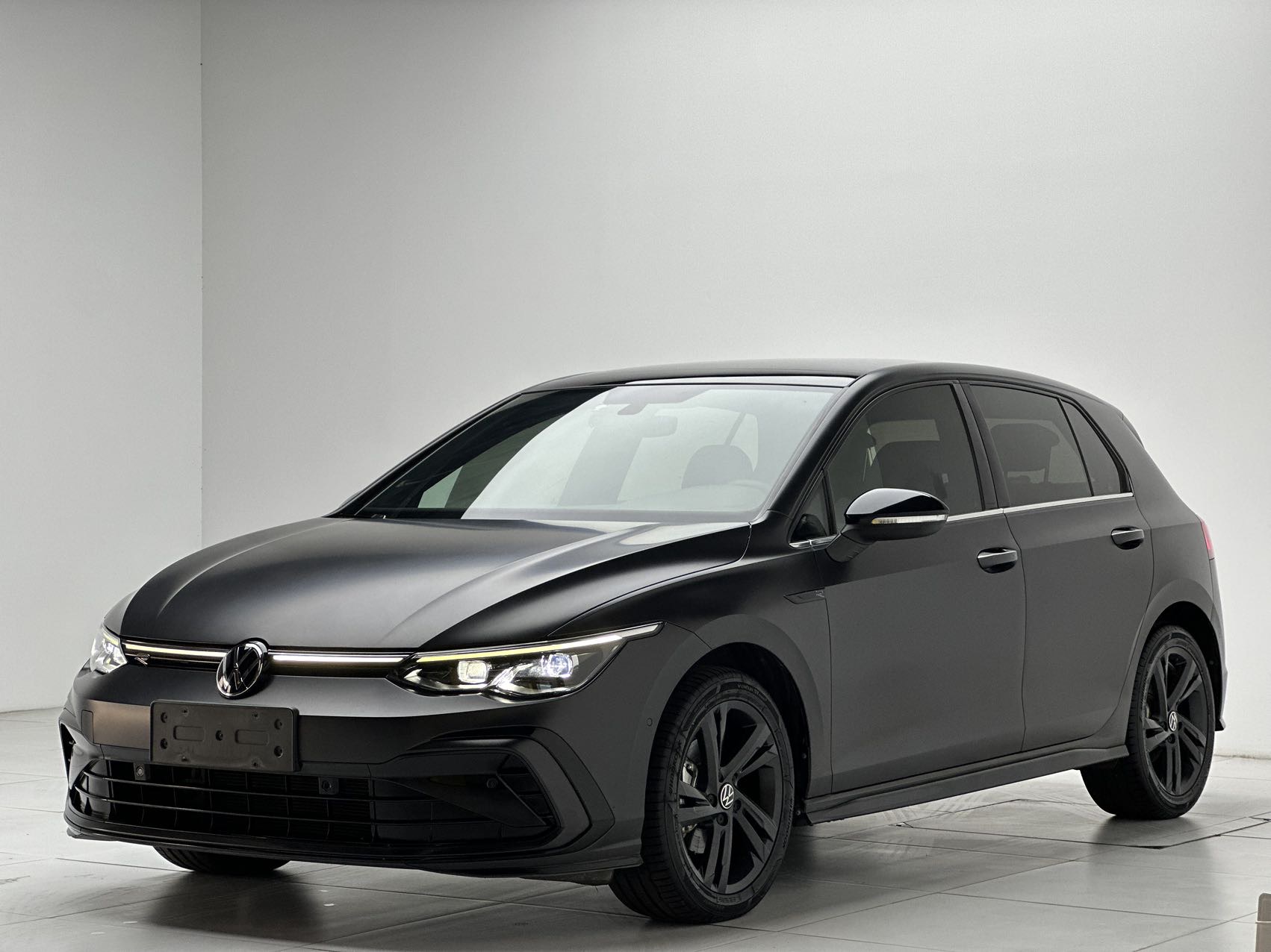 Volkswagen Golf 2022 car image 