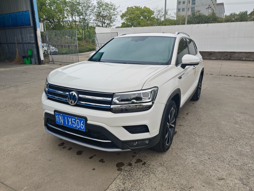 Volkswagen Tharu 2019 immagine di auto 