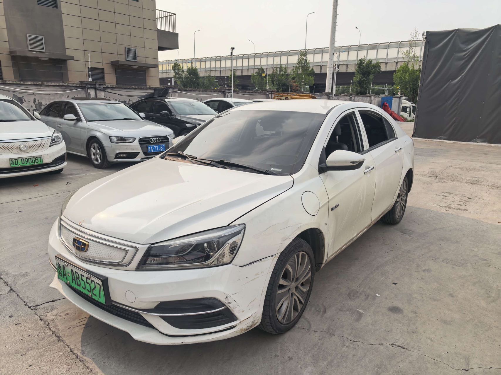 GEELY Emgrand New Energy 2018 #2 GEELY Emgrand New Energy 2018 car image #2