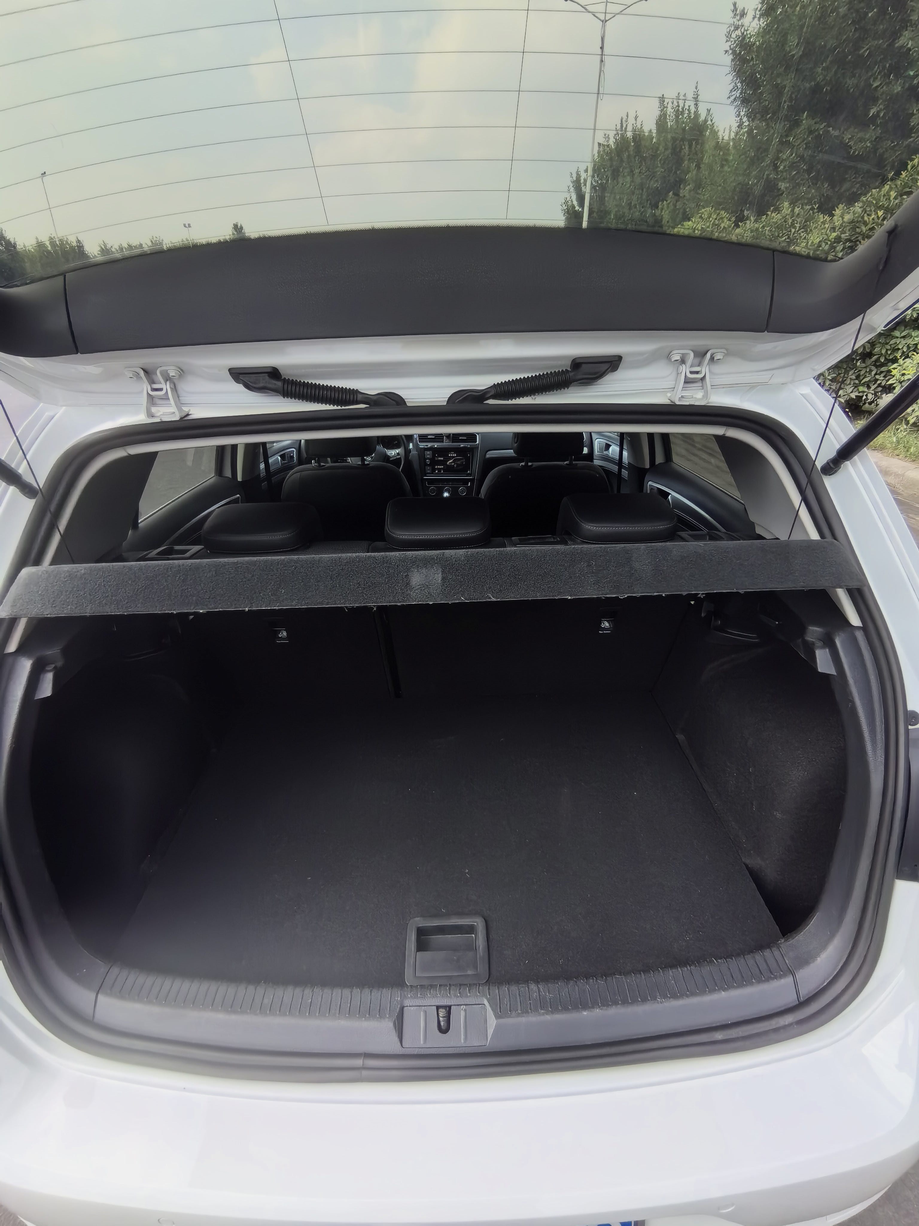 Volkswagen Golf 2019 #4 Volkswagen Golf 2019 car image #4