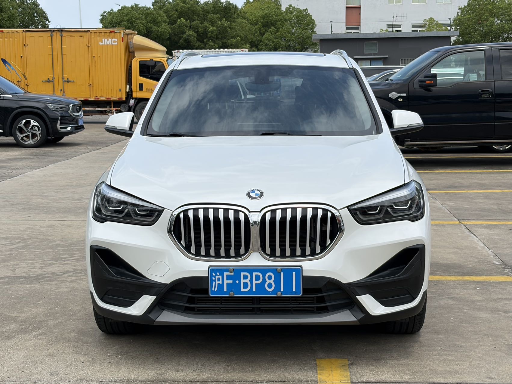 BMW X1 2020 car image 