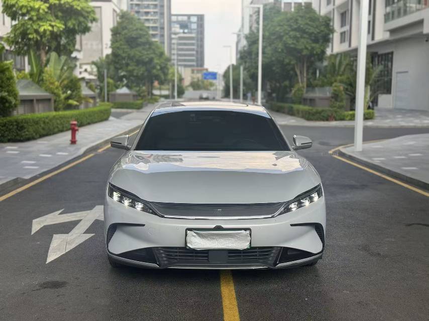 BYD Han 2025 #2 BYD Han 2025 car image #2