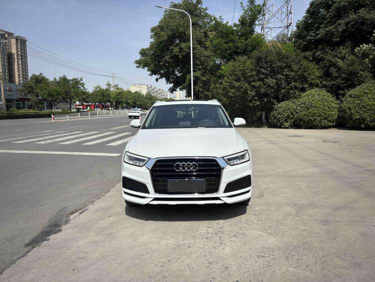 Audi Q3 2019 #2 Audi Q3 2019 car image #2