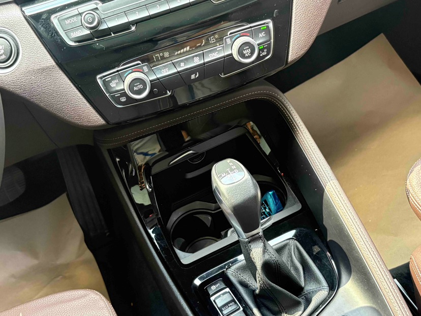 BMW X1 2017 car image #9