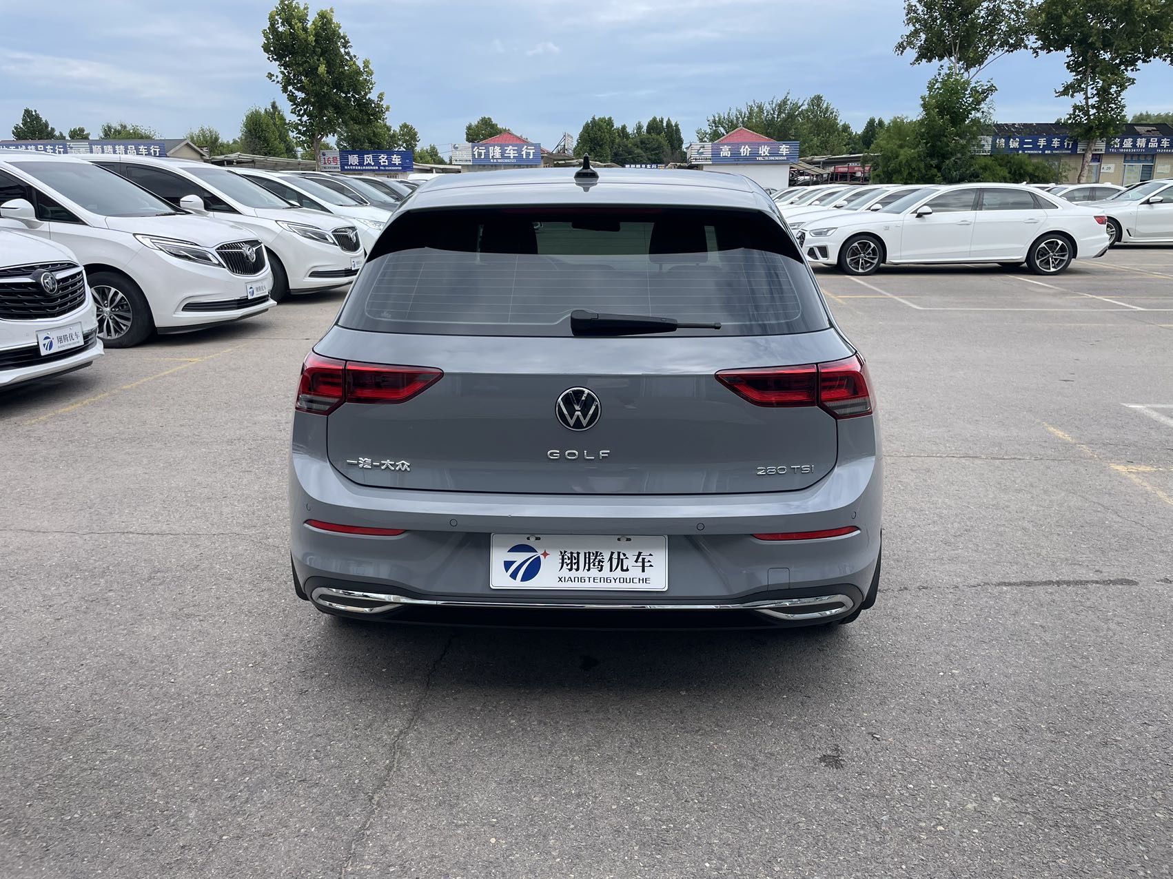 Volkswagen Golf 2021 car image #5